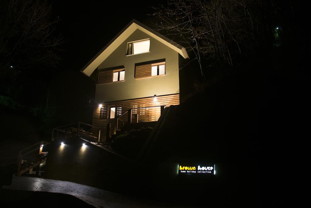 Villa Brown House Geres Esterno foto