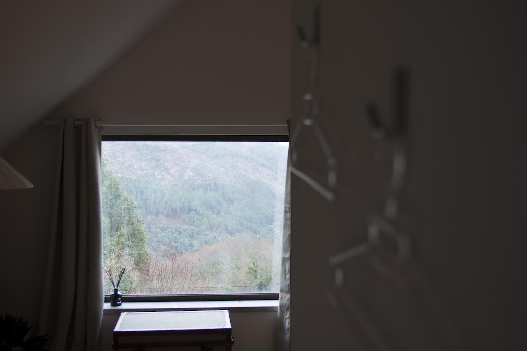 Villa Brown House Geres Esterno foto