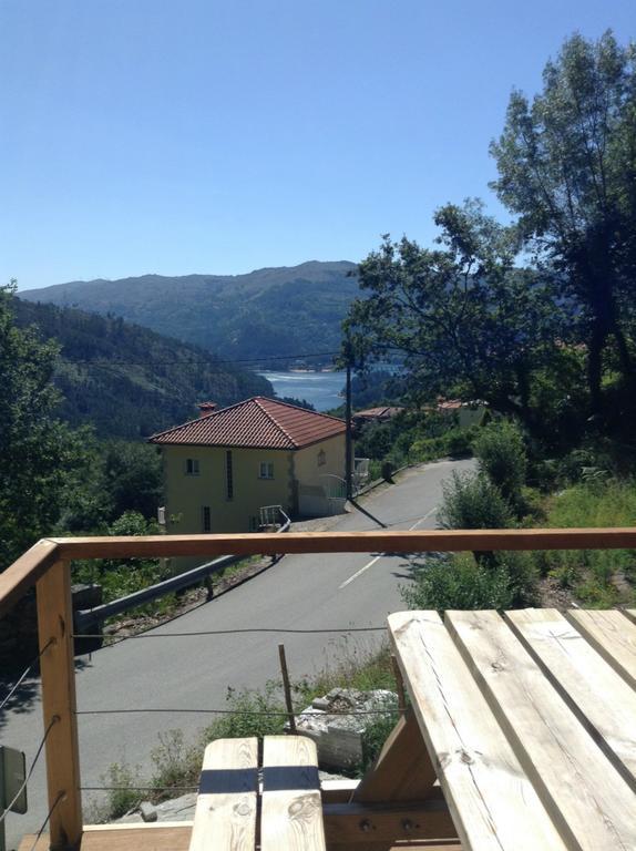 Villa Brown House Geres Esterno foto