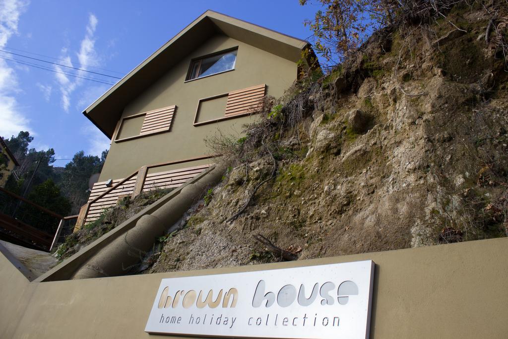 Villa Brown House Geres Esterno foto